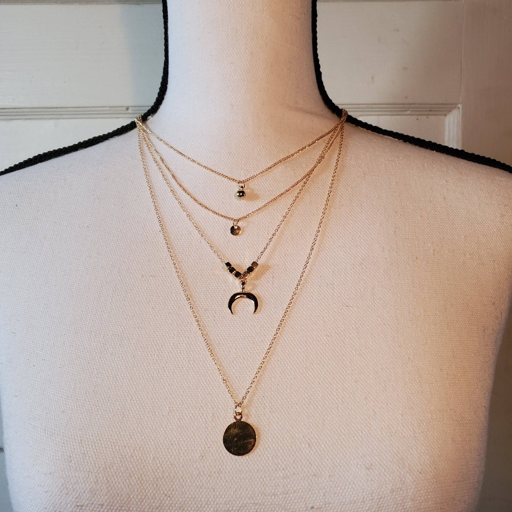 Boho Style Gold Necklace {NEW!}